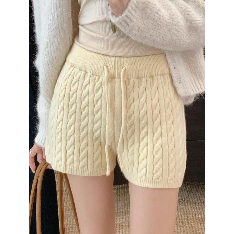 Nola | Cable-knit Shorts