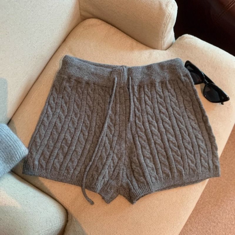 Nola | Cable-knit Shorts