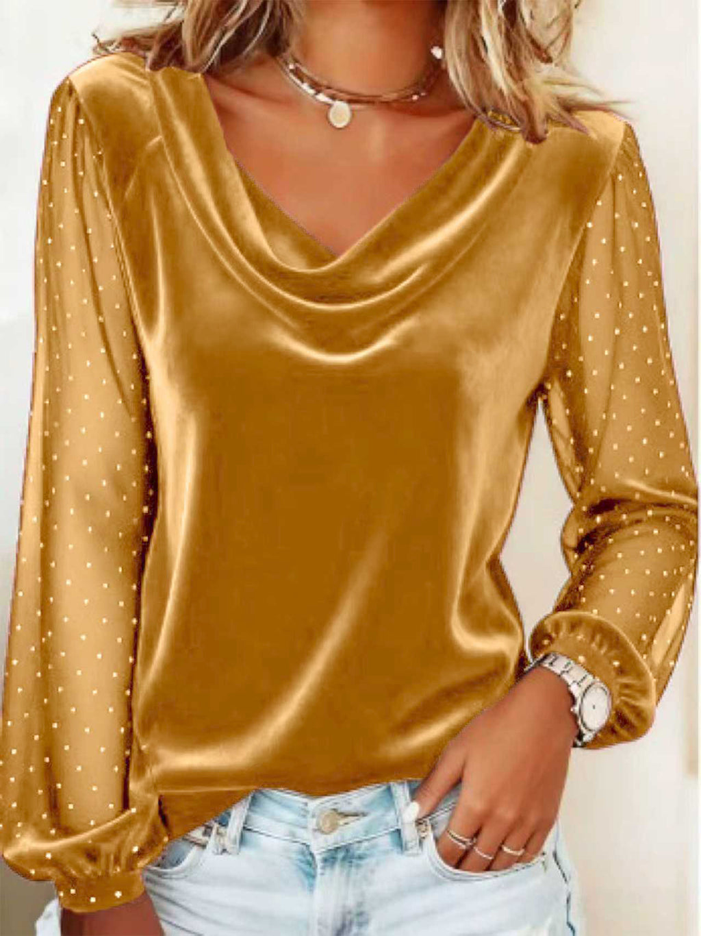 Lara | V-neck Velvet T-Shirt