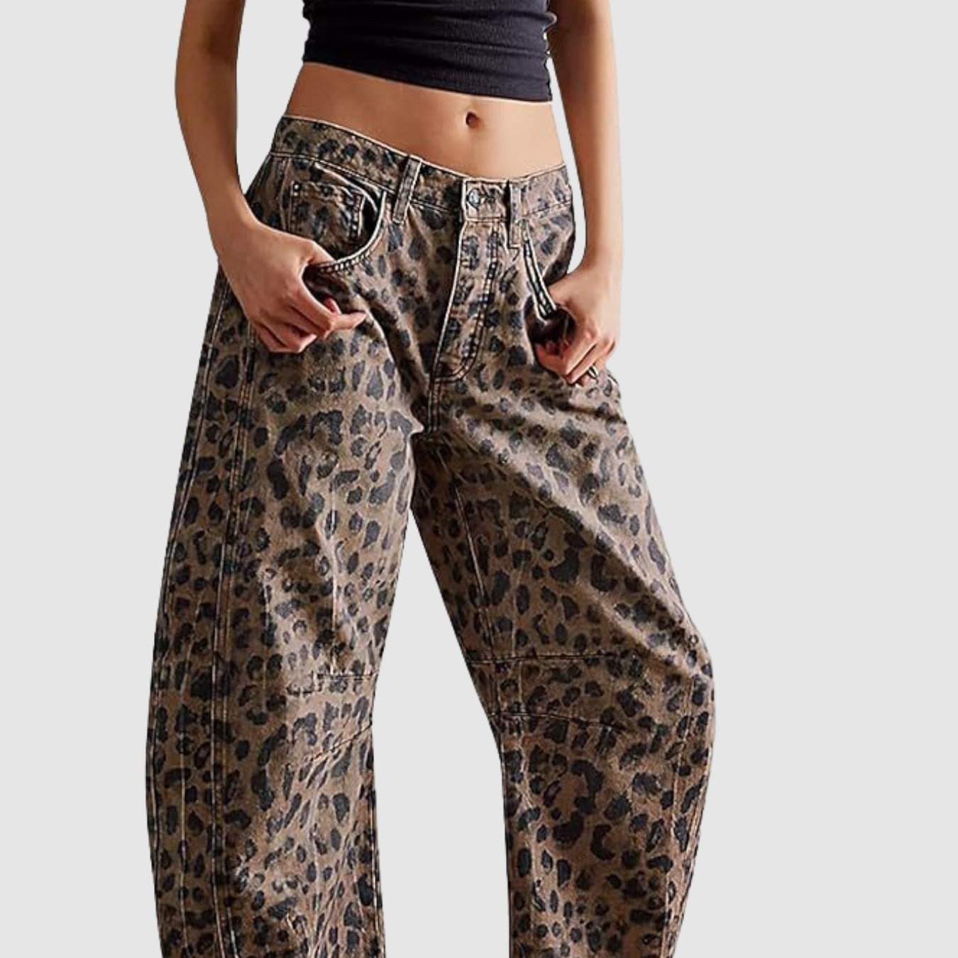 Noir | Mid Waist Jeans