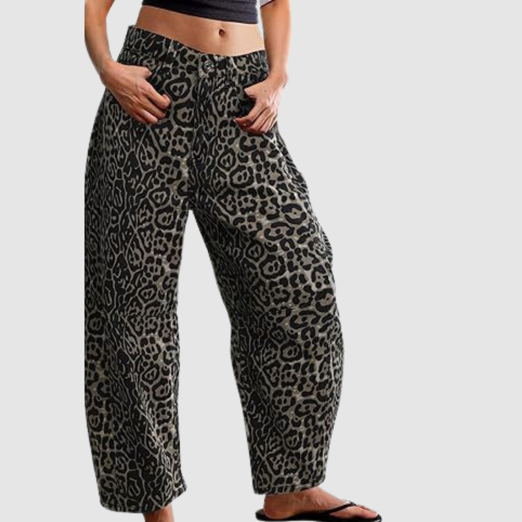 Noir | Mid Waist Jeans