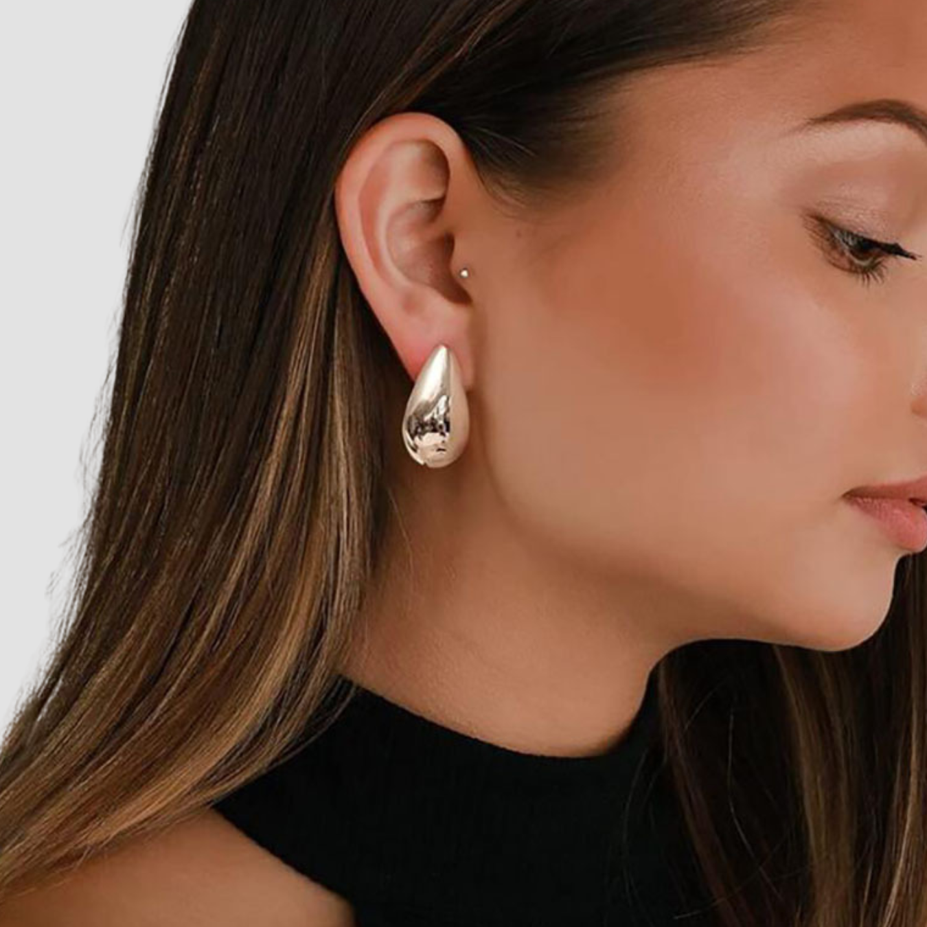 lea | Water Drop Earrings