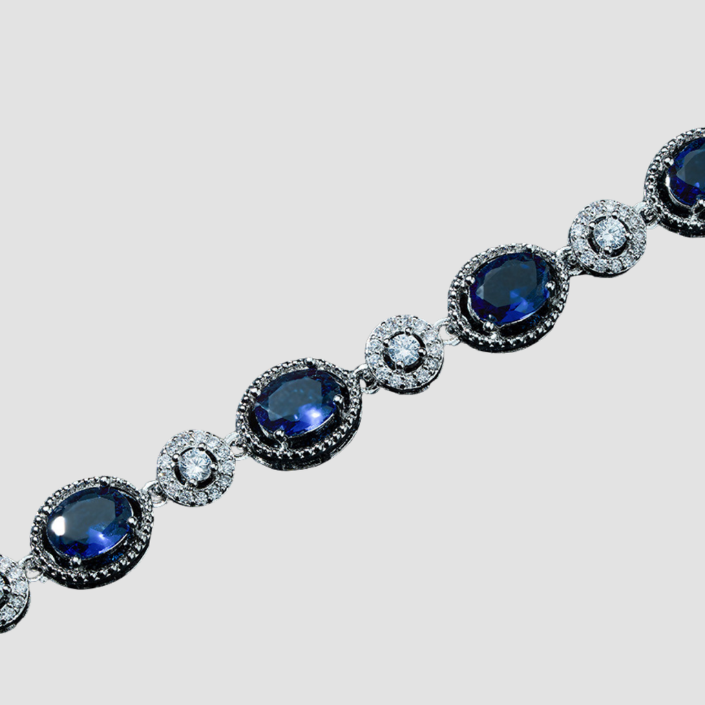 Mara | Retro Refined Geometric Oval Bracelet