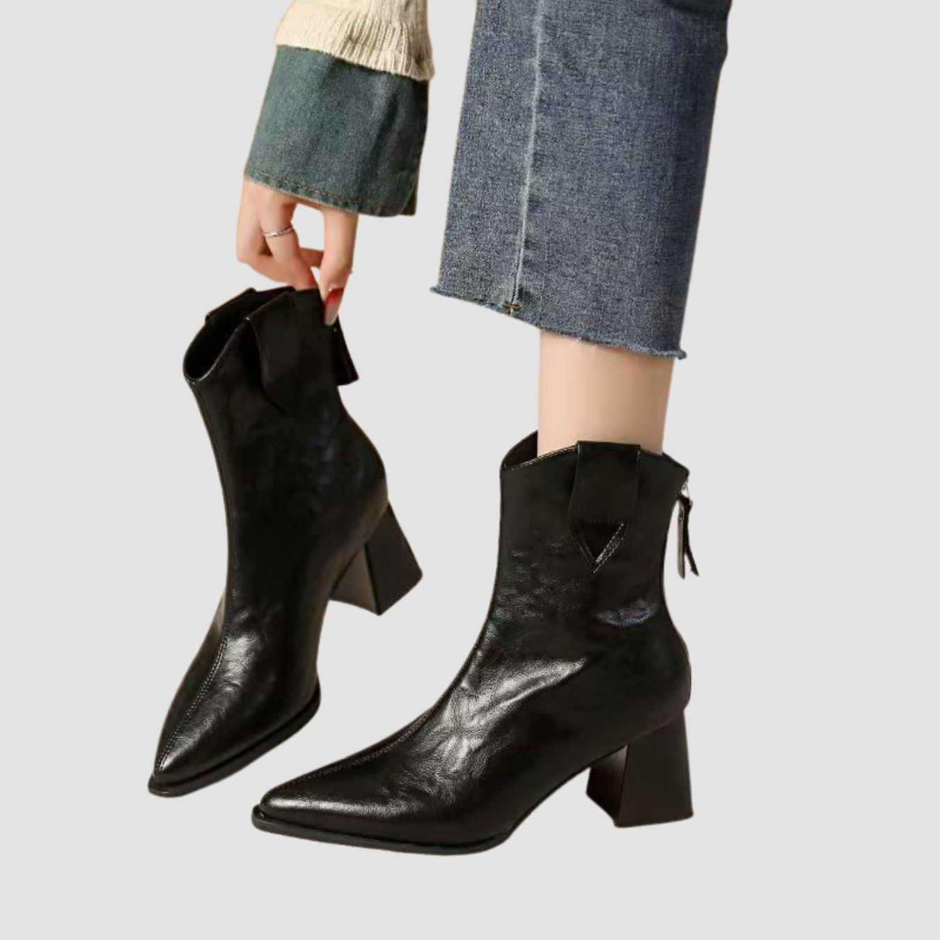 Kaia | Retro Pointed-toe Boots