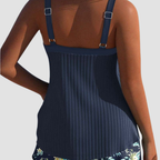 Carla | Traje de Baño de Rayas con Short de Playa