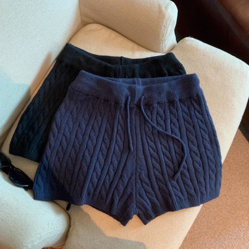 Nola | Cable-knit Shorts