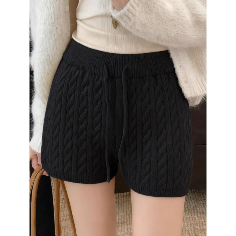 Nola | Cable-knit Shorts
