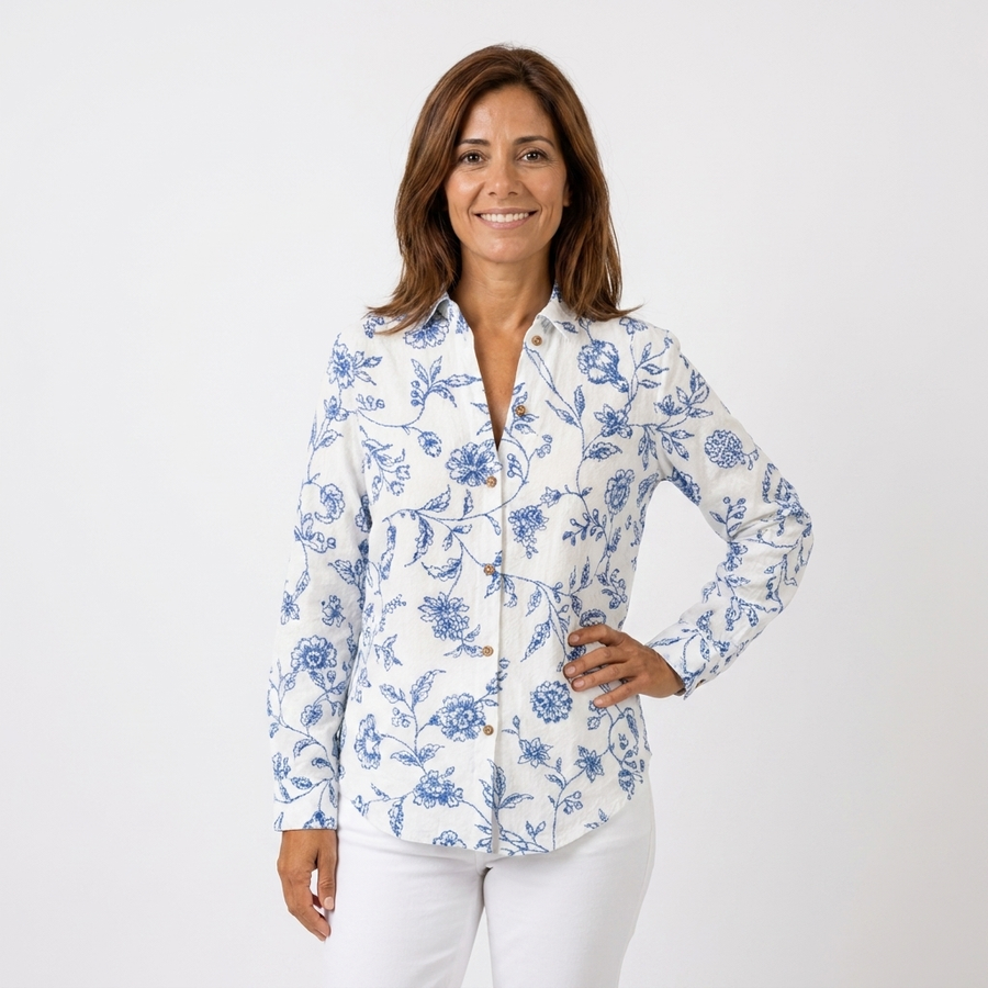 Beatriz - Blusa floral azul porcelana - vista frontal